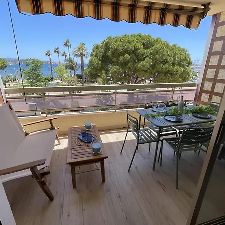 With Large Balcony - Sea View * Bandol